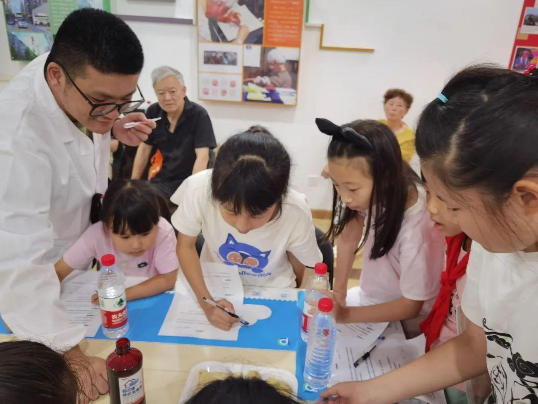 小学生暑期生活介绍_趣味小学暑期生生活活动方案_小学生趣味暑期生活